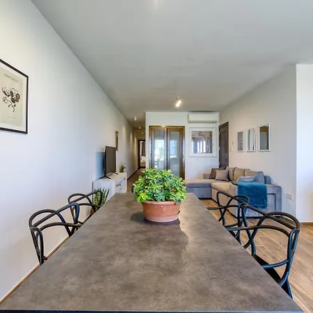 דירה Bright & Cosy 3br With Private Balcony & Wifi By 360 Estates *