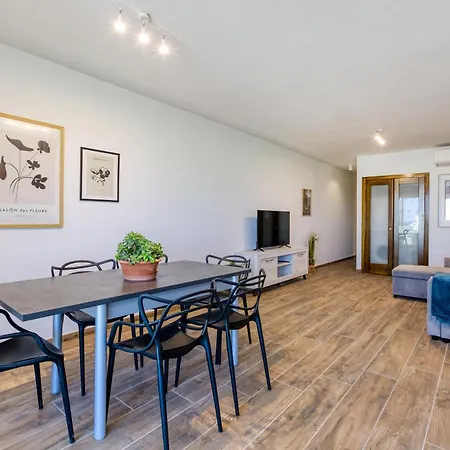 Bright & Cosy 3br With Private Balcony & Wifi By 360 Estates