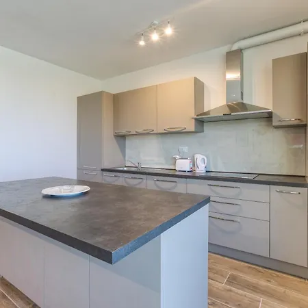Bright & Cosy 3br With Private Balcony & Wifi By 360 Estates *
