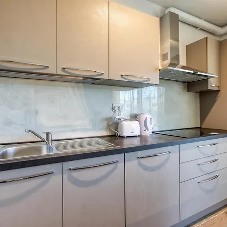 Bright & Cosy 3br With Private Balcony & Wifi By 360 Estates דירה *