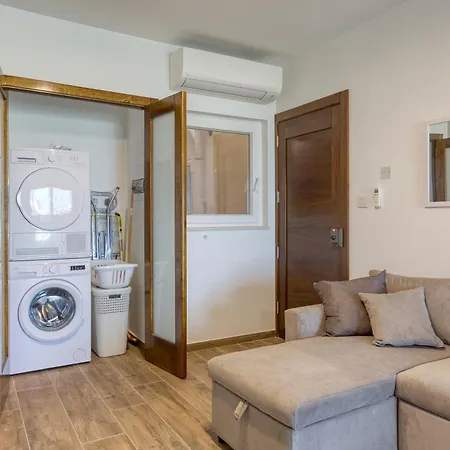 Bright & Cosy 3br With Private Balcony & Wifi By 360 Estates דירה