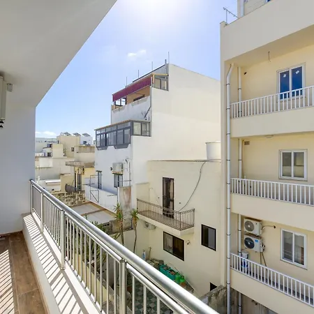 דירה Bright & Cosy 3br With Private Balcony & Wifi By 360 Estates Dingli